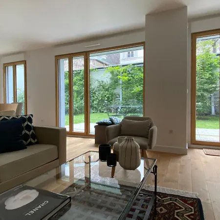 Apartment Stylish 3-bedroom With Garden In The Eiffel Tower Area