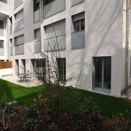 Apartment Stylish 3-bedroom With Garden In The Eiffel Tower Area *
